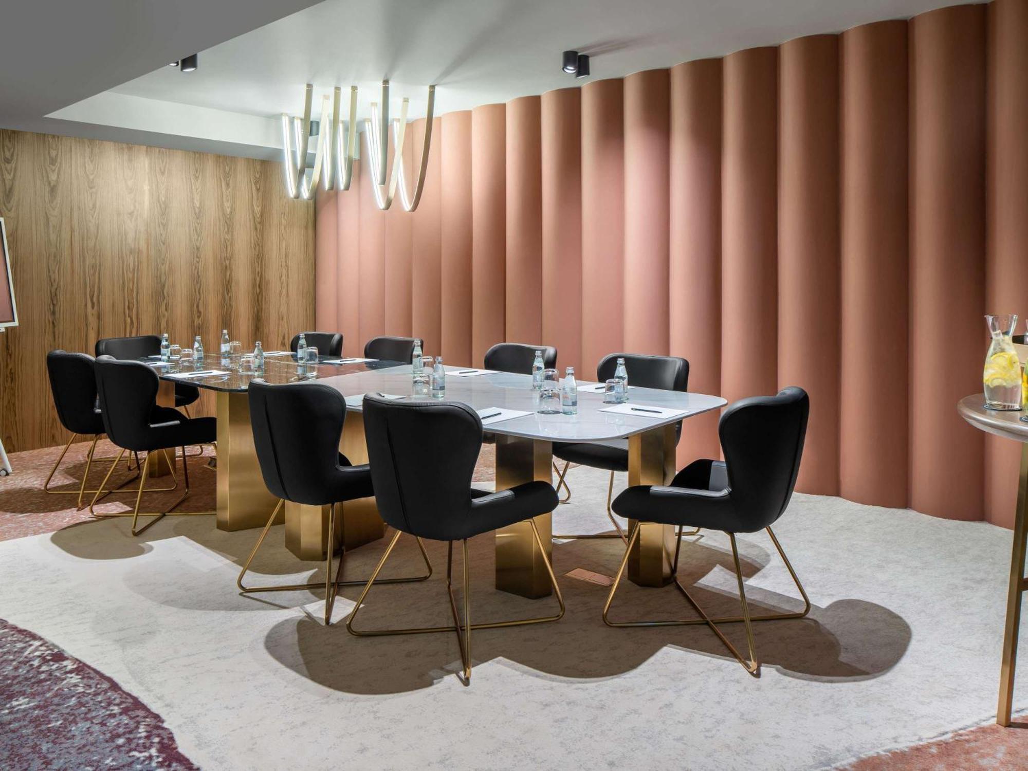 The Emporium Hotel Plovdiv - Mgallery Collection Экстерьер фото